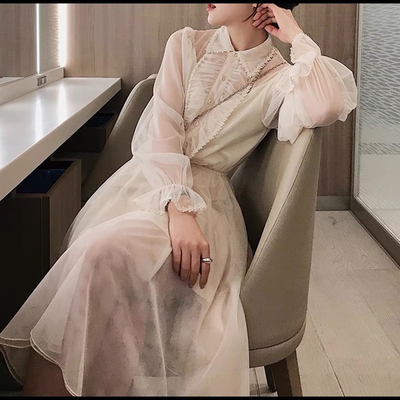 Chiffon White Long Sleeve Dress - Picture 1 of 3